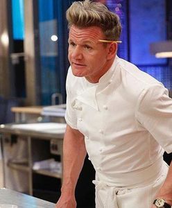 Gordon Ramsay dostał stek na... dachówce. Klasycznej reakcji można było się spodziewać