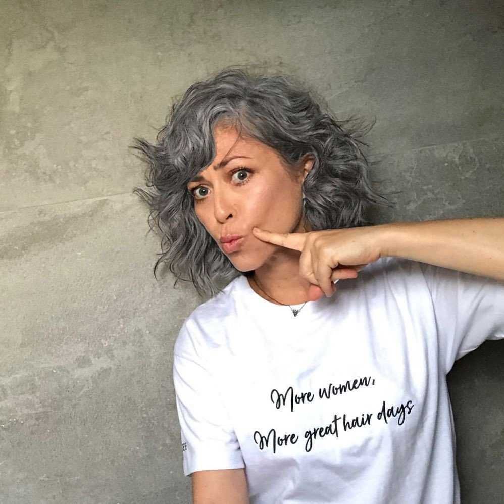 Natalia Kukulska w siwych włosach