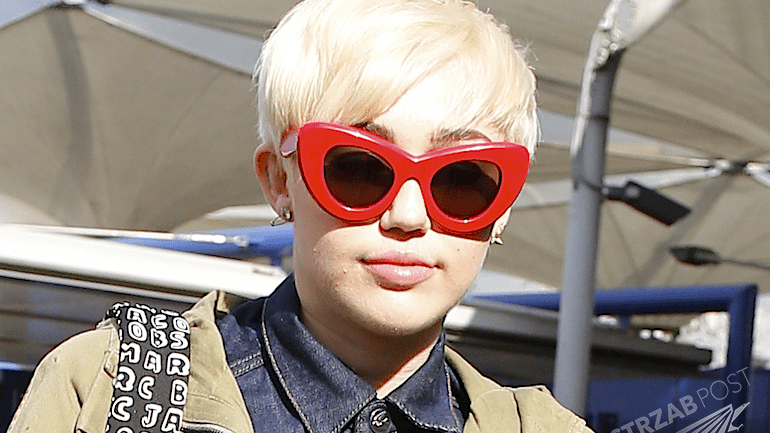 Miley Cyrus w długich włosach