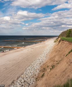 Trzęsacz. Trzylatek przez 20 minut topił się na niestrzeżonej plaży. Został cudem uratowany