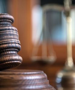 Kalisz: Pozdrawiali Hitlera. Grożą im dwa lata więzienia