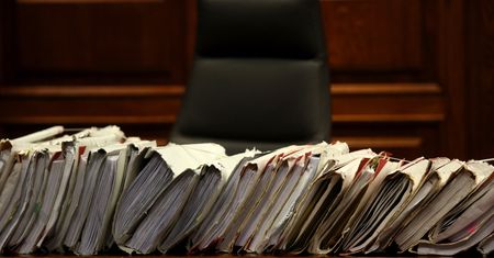 Tragiczna śmierć 2-letniej Lilianny z Piły. Matka i jej partner zostali oskarżeni