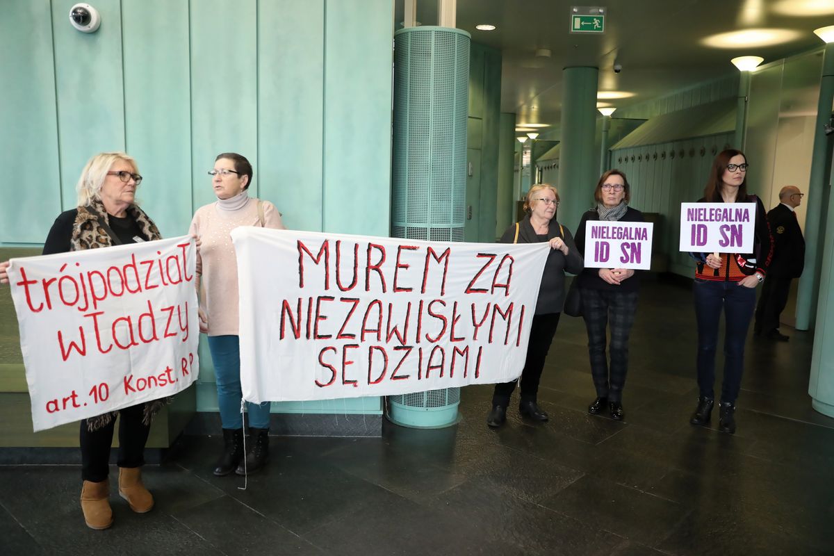 "FAZ": Polsce grozi izolacja w europejskiej wspólnocie prawnej
