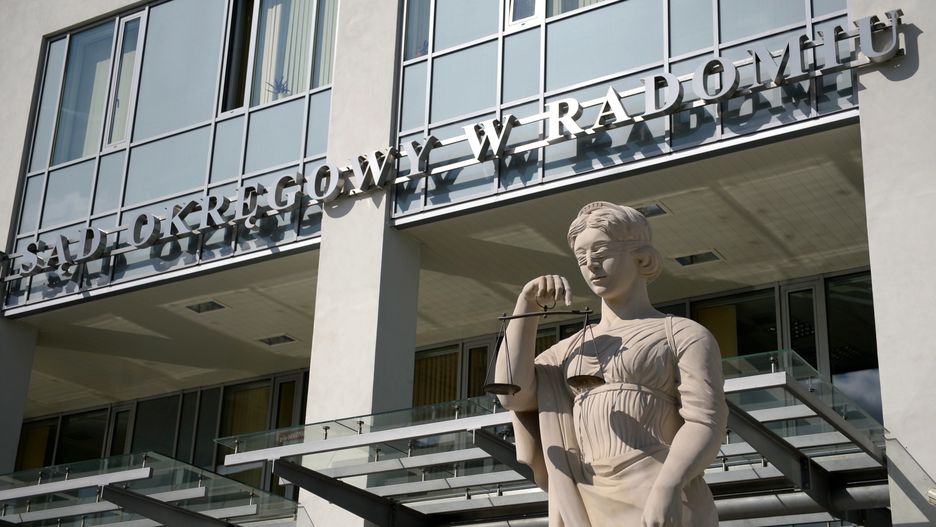 Zapadł wyrok ws. mężczyzn, którzy zamknęli w pralce 2-latka