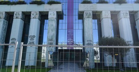 Politycy PiS zadowoleni z billboardów dot. reformy sądownictwa. Nie wszyscy?