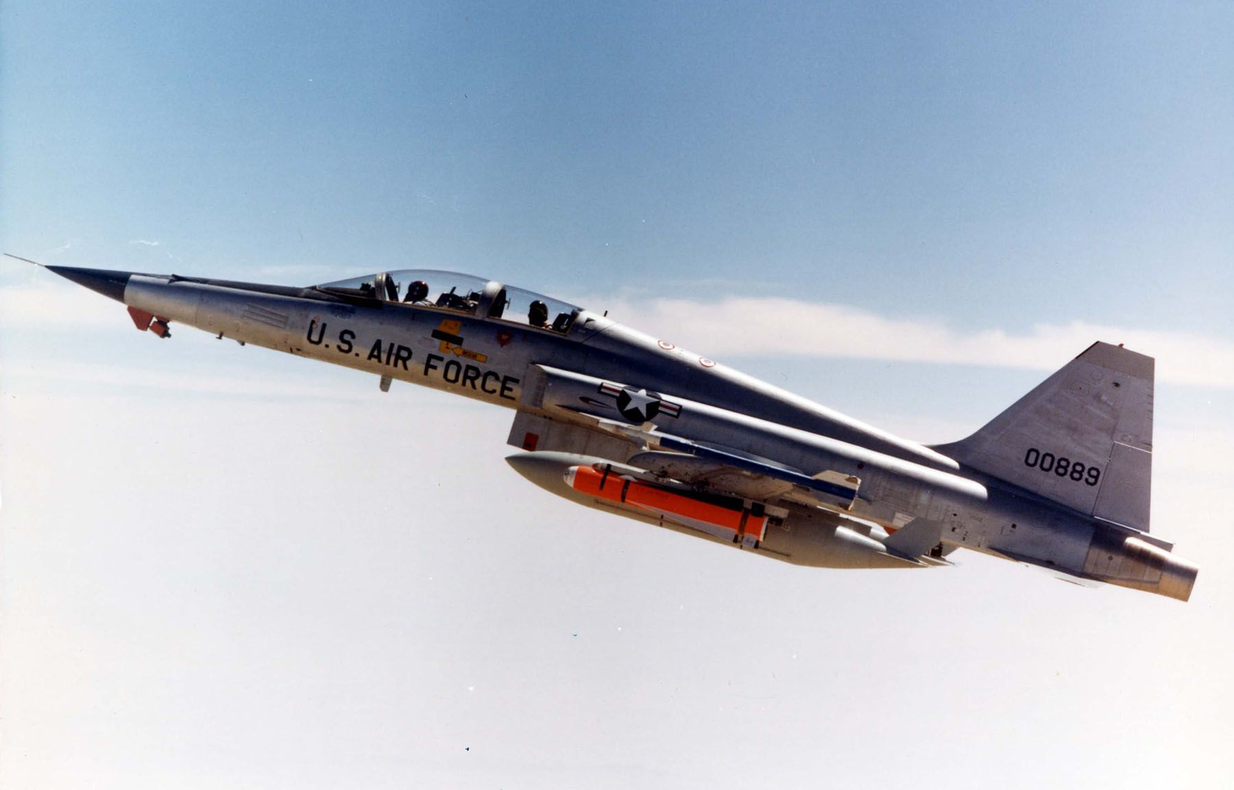 F-5F 