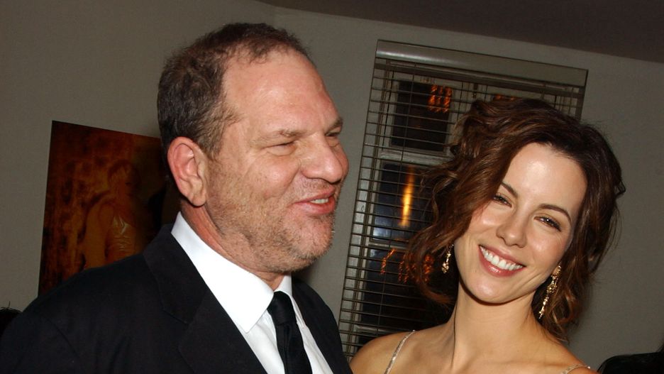 Harvey Weinstein i Kate Beckinsale w 2004 r. Trzy lata wcześniej miało między nimi dojść do skandalicznej kłótni