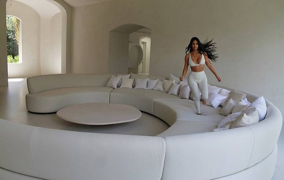 Kim Kardashian salon. Jak wygląda?