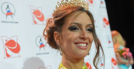 Król Malezji zostawił tron dla rosyjskiej modelki. Miss odkrywa tajemnice