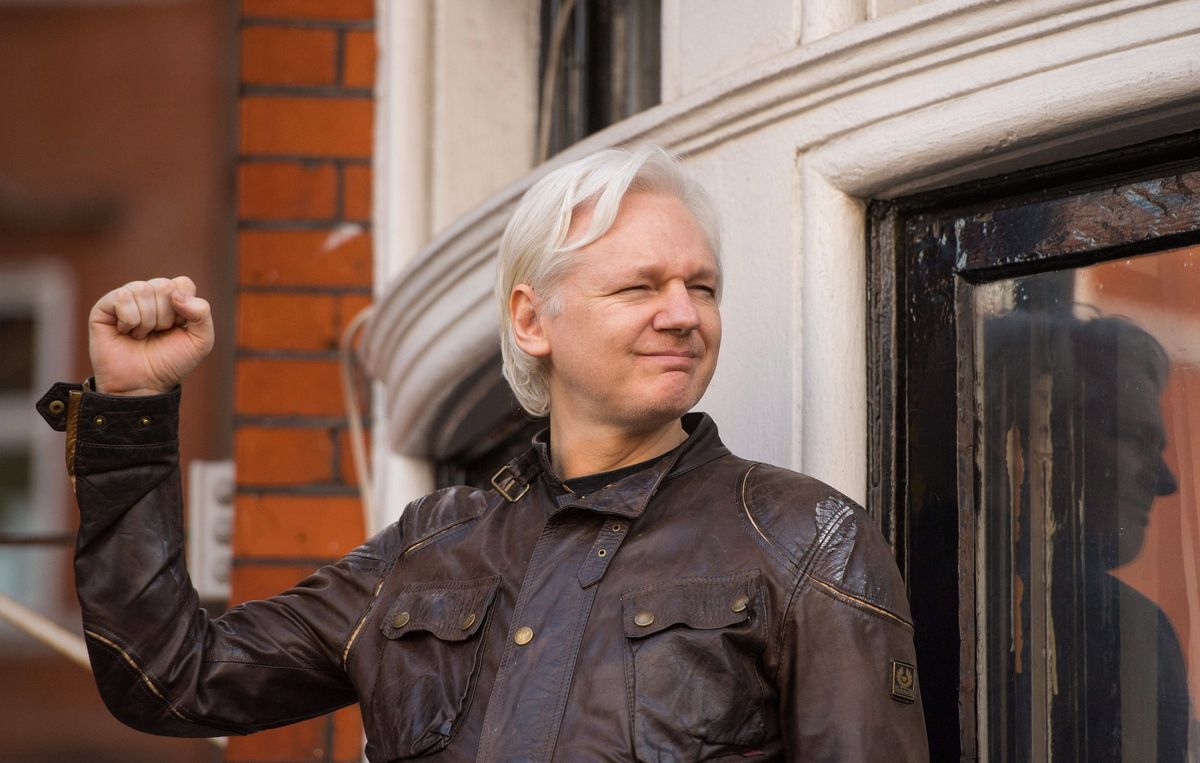 Julian Assange szuka azylu we Francji