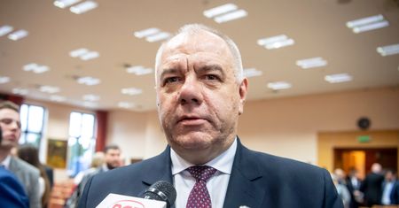 Ceny prądu w górę, rząd szuka sposobu na obniżkę rachunków. Szczegóły? Nieznane