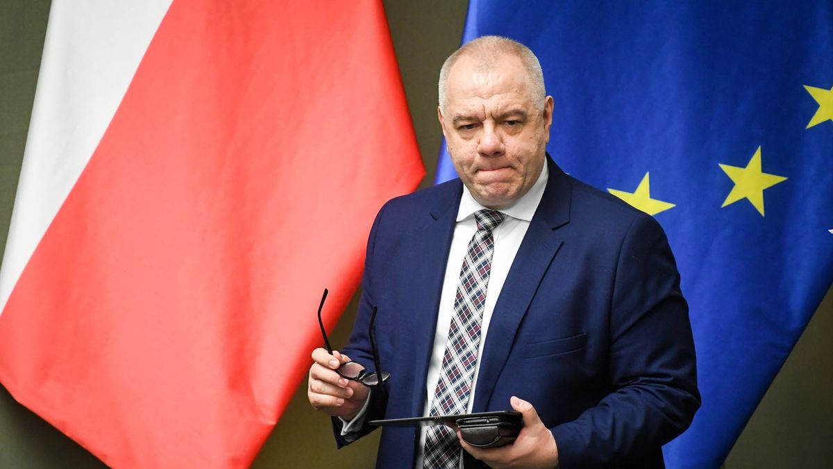 Wicepremier Jacek Sasin o wsparciu ze strony spółek skarbu państwa w czasie pandemii