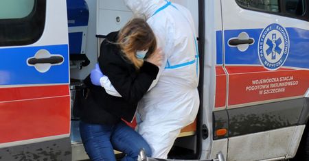 Rząd ukrywa statystyki zgonów na koronawirusa? Ostra odpowiedź Państwowej Inspekcji Sanitarnej