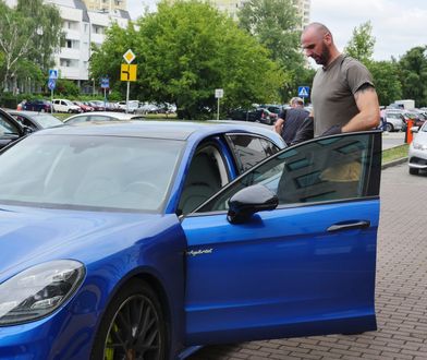 Marcin Gortat przyłapany w porsche panamerze 4 e-hybrid sport turismo. Auto jest warte fortunę!