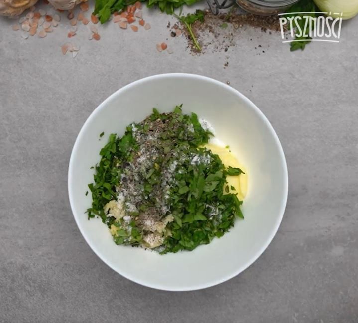 Chlebek czosnkowy- Pyszności