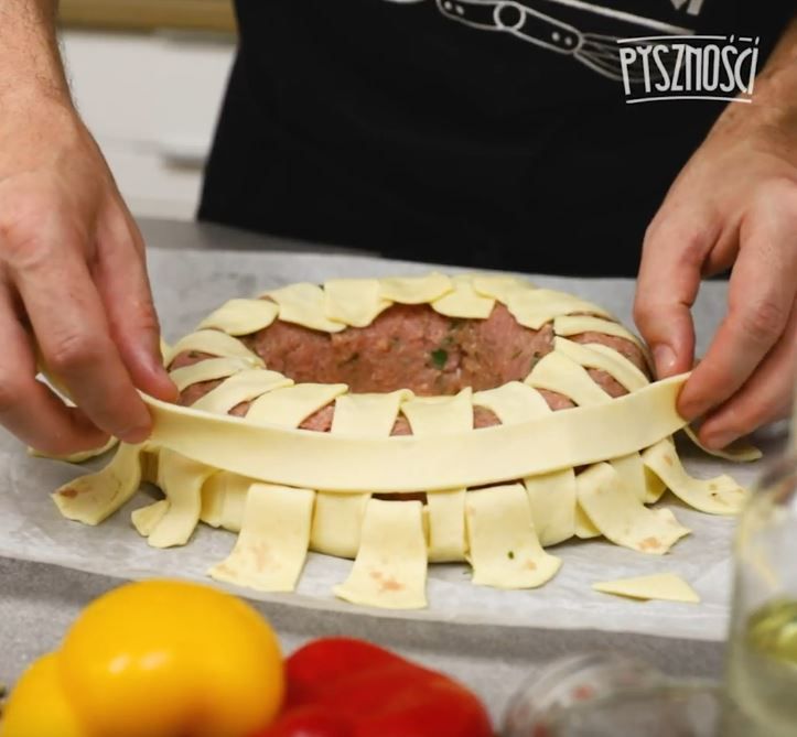 Babka z mięsem mielonym- Pyszności