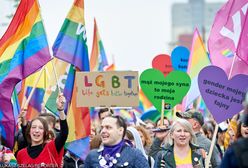 Oskar Netkowski: "Prawdziwi Polacy" publicznie zlinczowali gwiazdy popierające Paradę Równości [FELIETON]