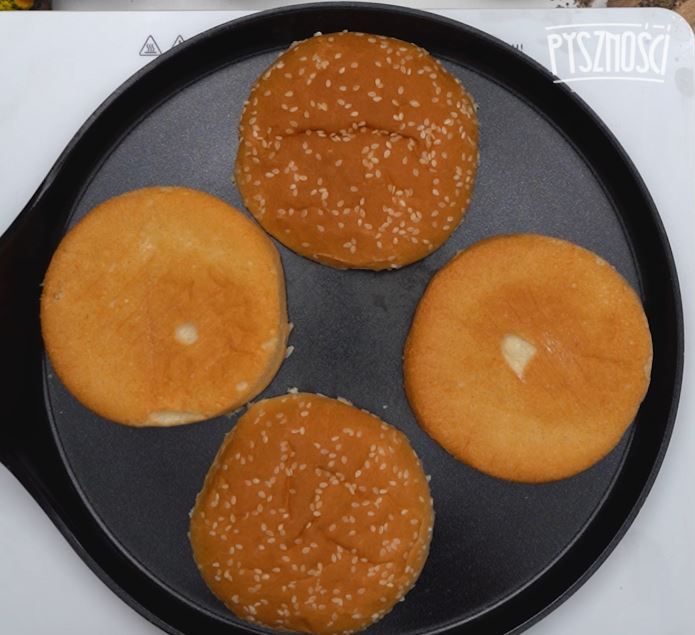 Halloweenowe burgery- Pyszności
