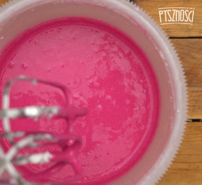 Buraczana rolada ze śledziami- Pyszności