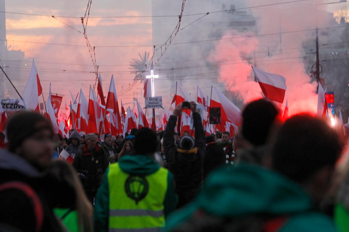 Policja zatrzymała kilkanaście uzbrojonych osób przed Marszem Niepodległości