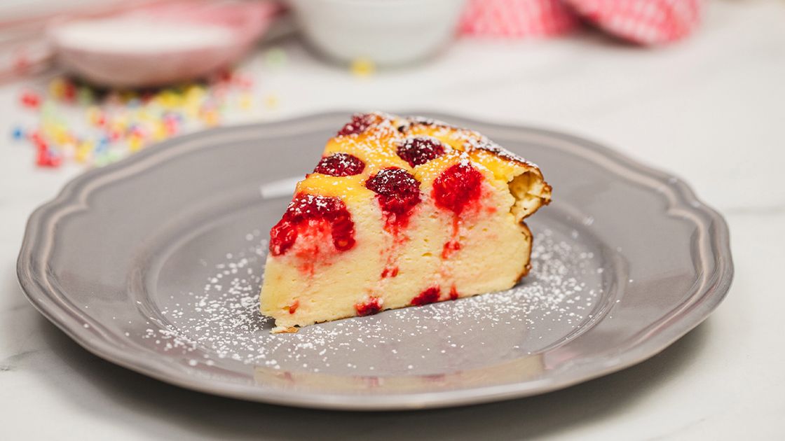 Jogurtowy sernik z malinami- Pyszności