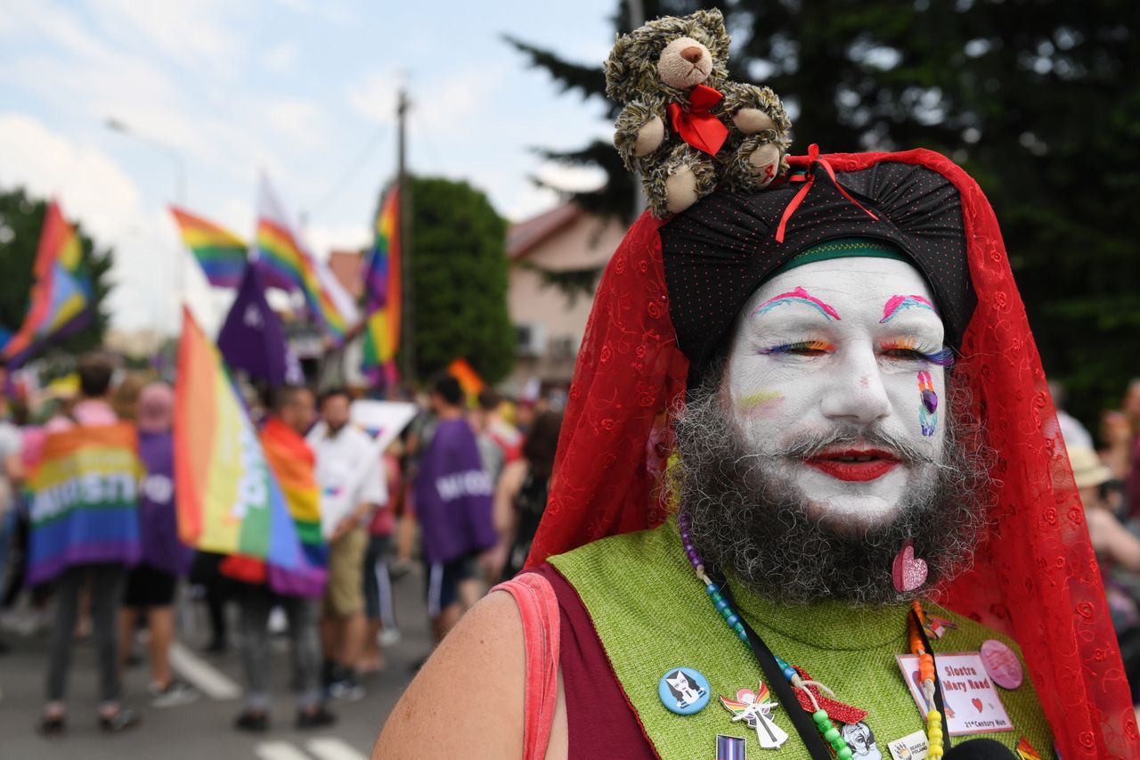 Marsz Równości w Rzeszowie. Demonstranci obrzuceni jajkami