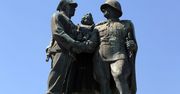 Rozebrano pomnik wdzięczności Armii Radzieckiej. "Był symbolem zniewolenia"