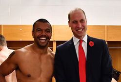 "Kiedy wpadasz na imprezę za bardzo ubrany". Ta fotka z księciem Williamem wygrała internet