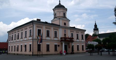 Francuska gmina zerwała partnerstwo z Tuchowem. Powodem uchwała "strefa wolna od LGBT"