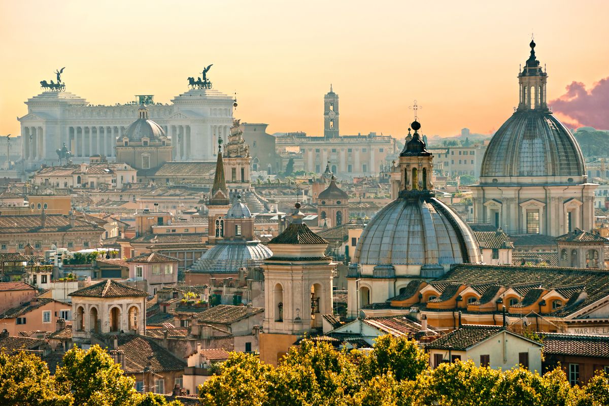 Rzym: Runął dach zabytkowego kościoła