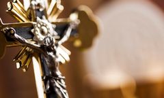 W Głubczycach msza za Antoniego Macierewicza. Za Lecha Wałęsę już nie