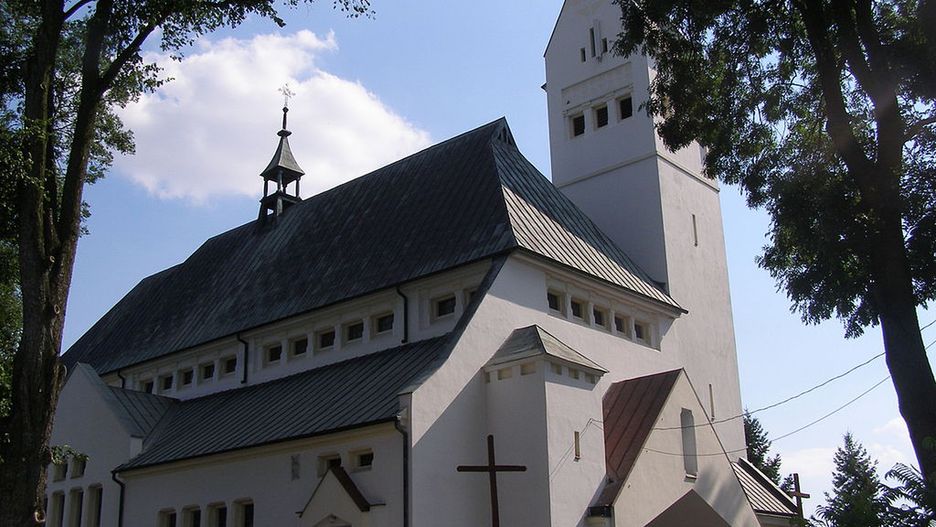 Kościół w Psarach. Proboszcz nazywa parafian "skąpcami i kpiarzami".