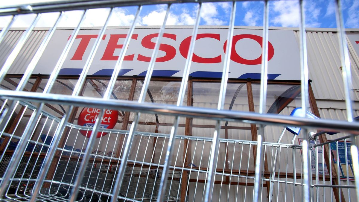O szczegółach zamknięć Tesco poinformuje w przyszłym tygodniu