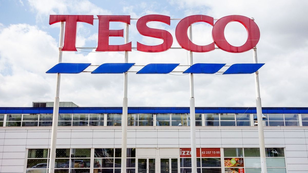 Tesco zmienia sposób działania w Polsce - skupi się na mniejszych sklepach