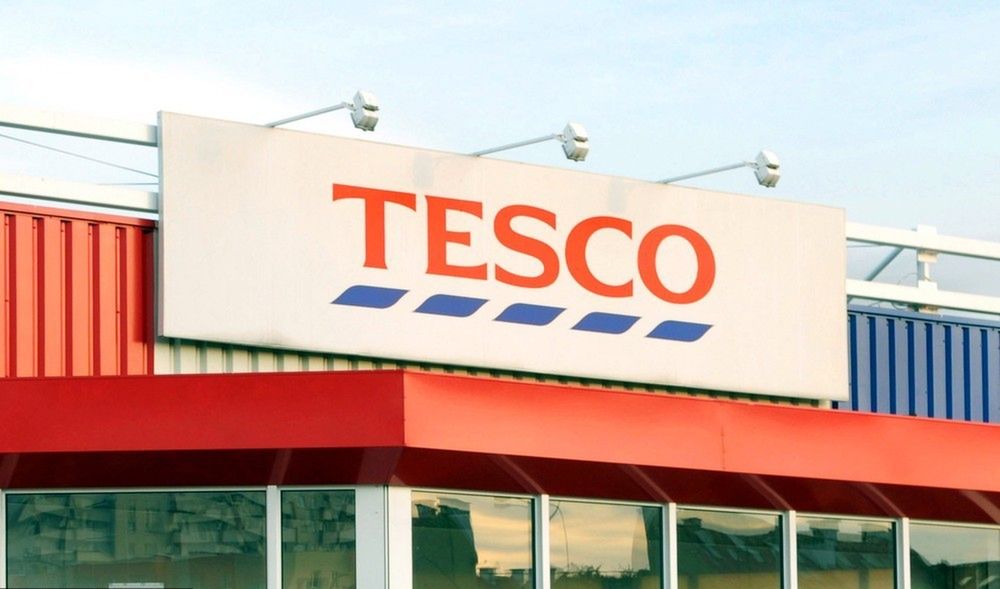 Tesco Polska zmienia hipermarkety w "hipermarkety kompaktowe"