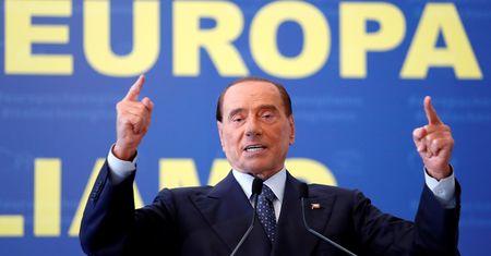 Berlusconi wraca do wielkiej polityki. Nie jest bez szans