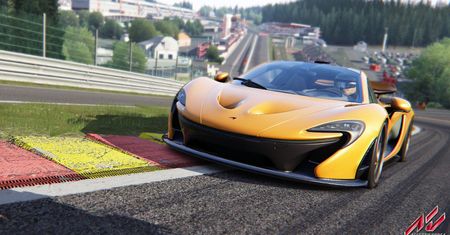 Co ma pod maską konsolowe Asseto Corsa? Już graliśmy