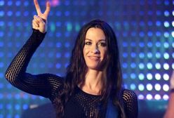 Jak dziś wygląda Alanis Morissette? Piękna brunetka cały czas zaskakuje