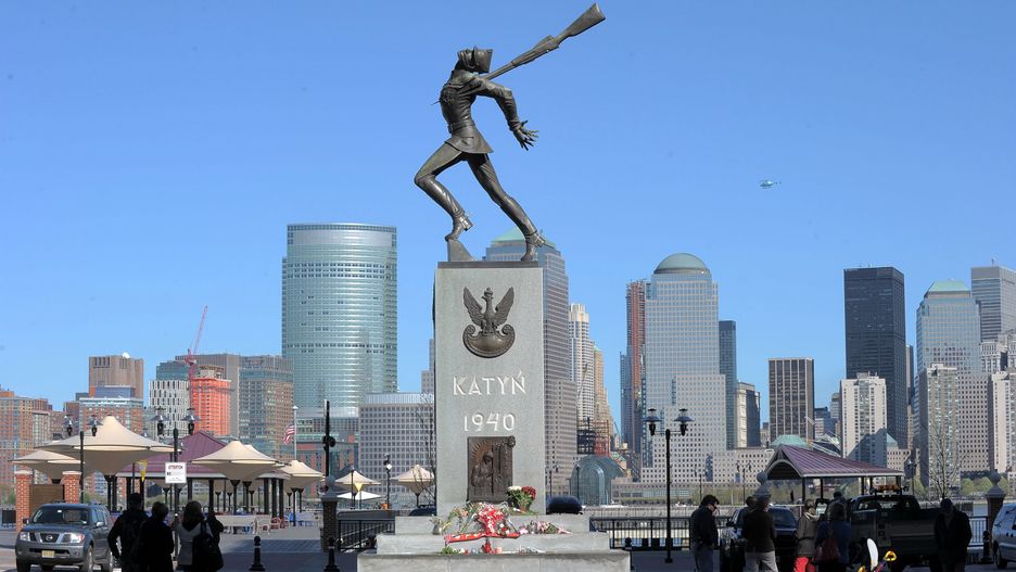 Pomnik Katyński w Jersey City zostanie tymczasowo przeniesiony do magazynu z powodu prac związanych z powstaniem parku