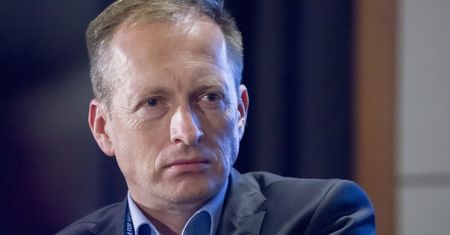 Piaskiem po oczach - program Konrada Piaseckiego znika z ramówki TVN.