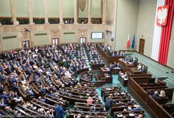 Sondaż: Zdecydowana przewaga PiS nad PO-KO. Cztery ugrupowania w Sejmie