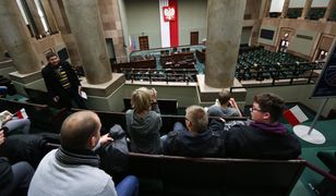 Jawne zarobki w NBP, rekompensata dla TVP i śledztwo ws. Adamowicza. Gorąco w Sejmie