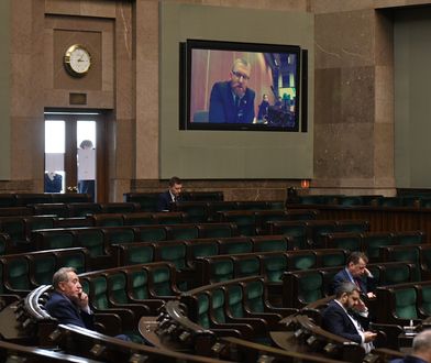 Makowski: "Sejm tabletowy. Czy państwo zdało egzamin z komunikacji kryzysowej?" [OPINIA]