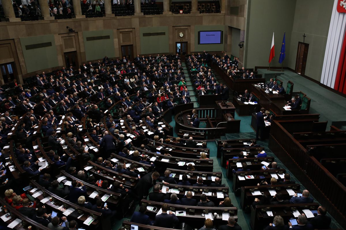 Sejm zdecyduje ws. prezydenckich projektów o KRS i SN