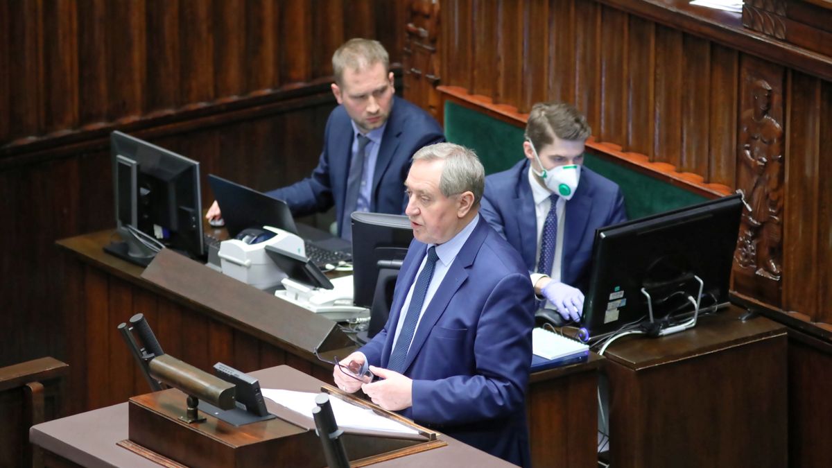 Posłowie odrzucili senackie poprawki do tarczy antykryzysowej.