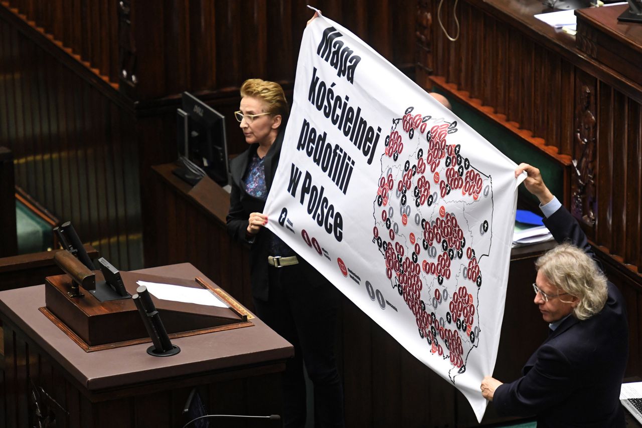 Sejm o projekcie nowelizacji Kodeksu karnego ws. pedofilii. Ziobro do opozycji: chroniliście pedofilów