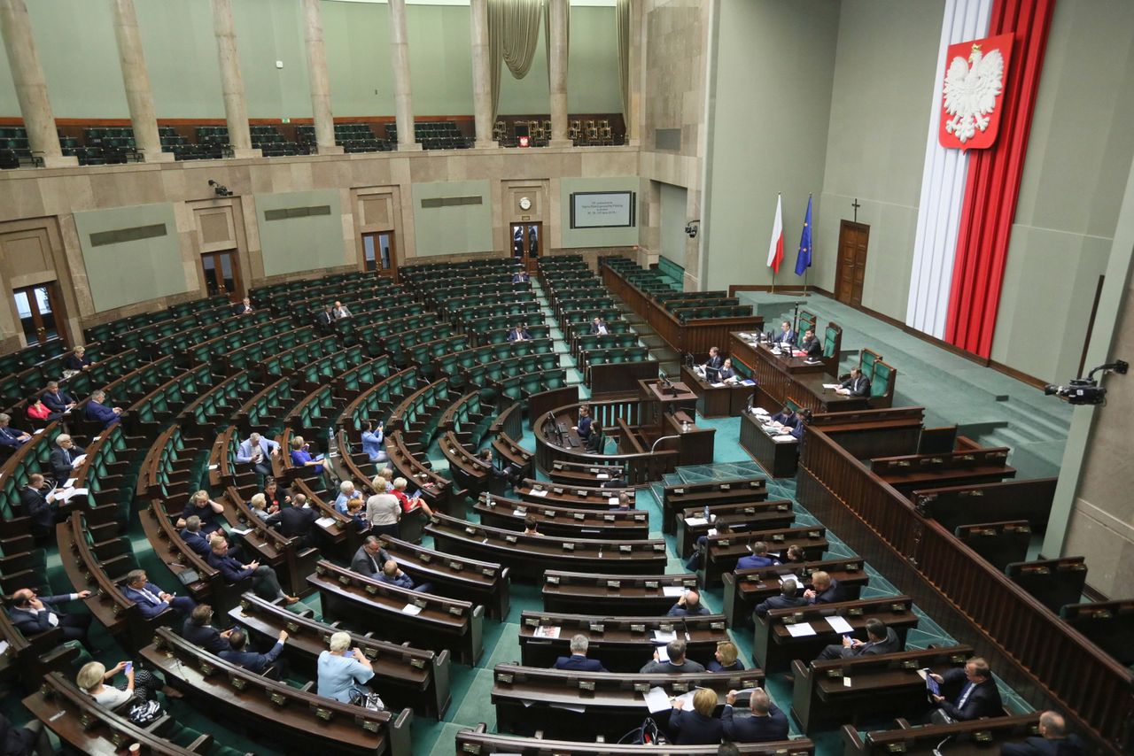 Sejm zajmuje się kolejną nowelizacją ustawy o SN. Posłowie opozycji ostro ją krytykują