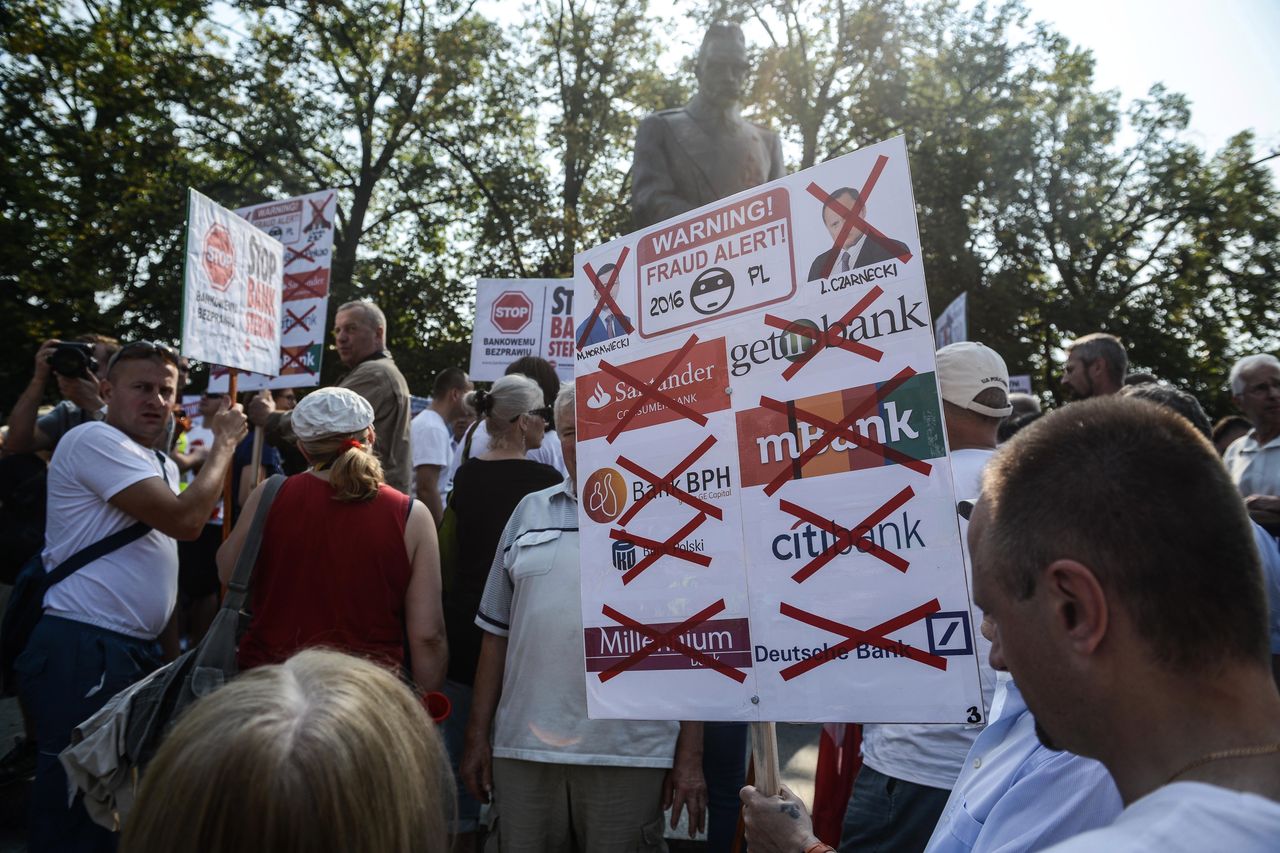 Banki mogą stracić dziesiątki miliardów złotych. Pierwsze straty już widać na giełdzie