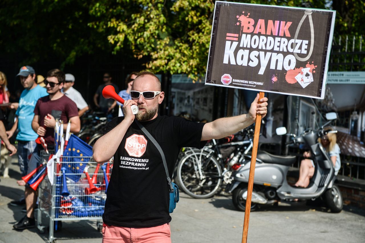 Wyrok TSUE. Moody's: banki mogą być zmuszone do zawiązania rezerw