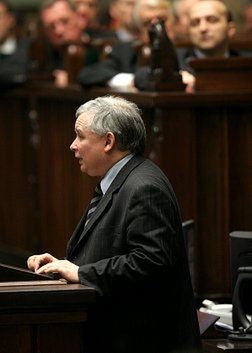 J.Kaczyński: system państwowy uwikłany w układy lobbystyczne